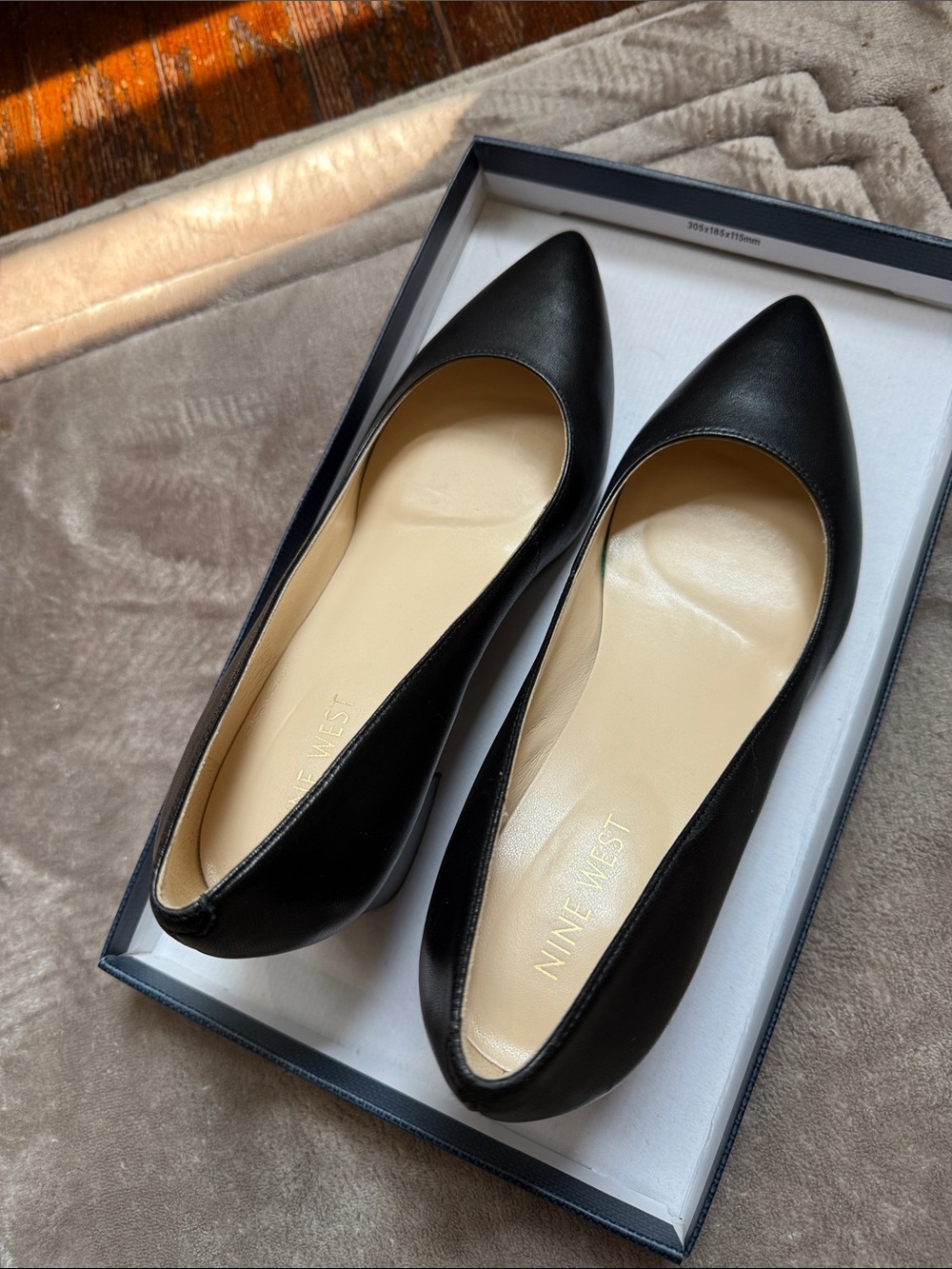 Nine West Black Pointed-Toe Leather Flats